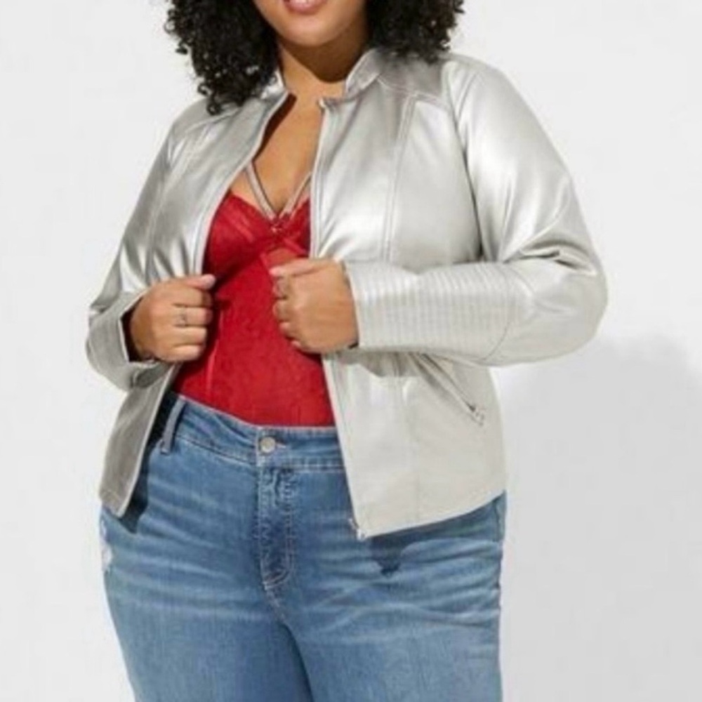 Torrid Silver Faux Leather Zip Moto Jacket Torrid Size 00 M/L 10 NWT